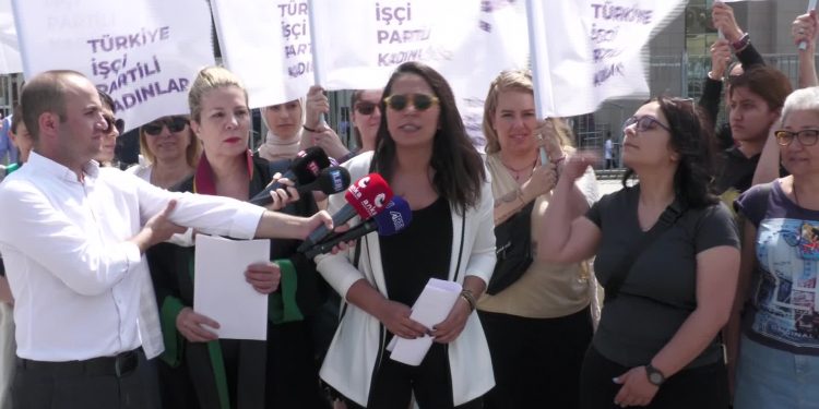 تركيا.. شكاوى جنائية ضد أردوغان