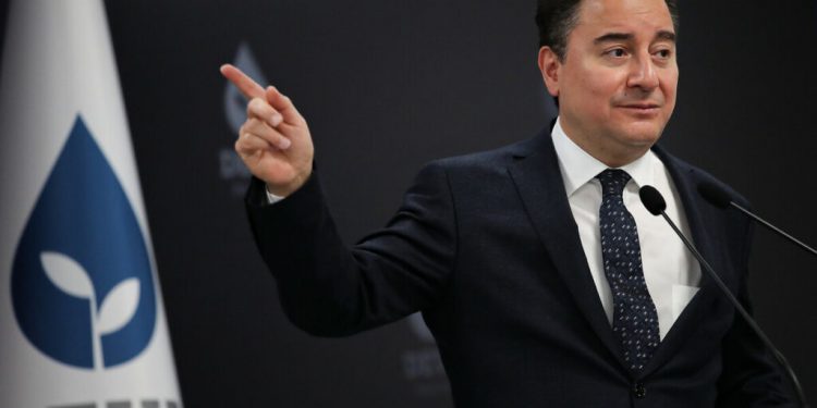 باباجان: أردوغان يقترب من التقاعد!