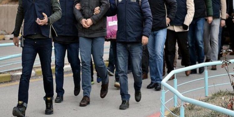 نظام أردوغان يواصل مطاردة مواطنيه بتهم ملفقة