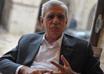 سياسي كردي: حكومة أردوغان تريد إسكات الإعلام الكردي