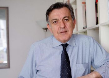 احتمال فوز حزب أردوغان في الانتخابات “ضعيف”