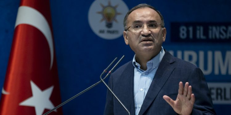 وزير العدل التركي: ترشيح أردوغان قانوني ودستوري