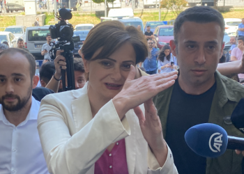 محكمة تركية تفرج عن جانان كفتانجي أوغلو بعد اتهامها بإهانة أردوغان