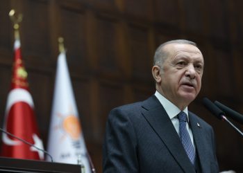 وصف أردوغان للمتظاهرين بـ “العاهرين” متعمد أم “زلة لسان”؟