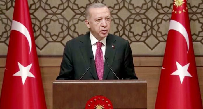 أردوغان: تحملوا عبء التضخم في تركيا لفترة قليلة!