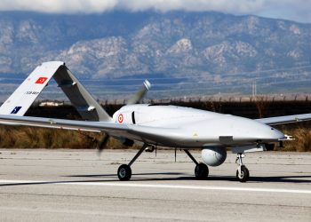 “ليتوانيا” تهدي “أوكرانيا” طائرة مسيرة قتالية من طراز “بيرقدار”