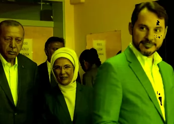 صهر أردوغان يلفت الأنظار بظهور جديد