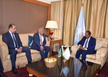 الرئيس الصومالي يزور الجامعة العربية