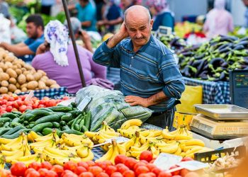 التضخم في تركيا يسجل أعلى معدل منذ عام 1998