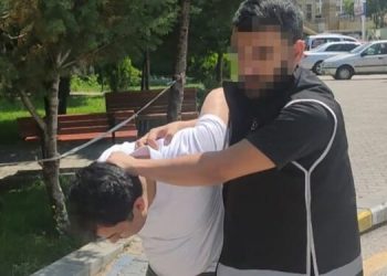 تركيا.. اعتقال 6 من منازلهم بتهمة الانتماء لحركة الخدمة