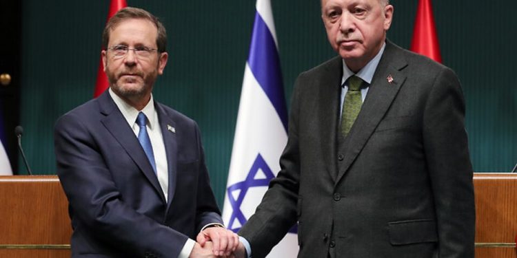 دبلوماسية إسرائيلية: لا نتوقع “زواجًا مثاليًا” مع أردوغان!