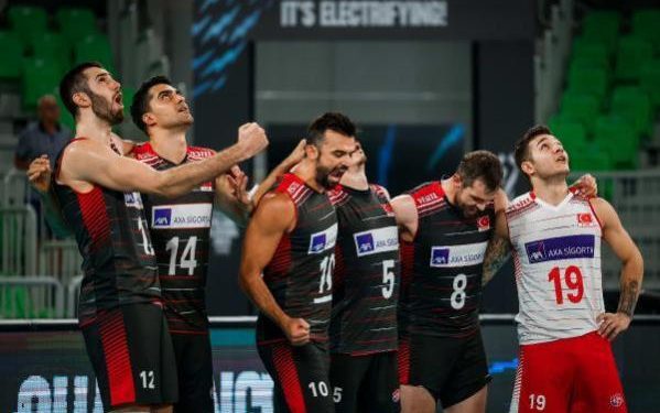 لأول مرة منذ 24 عامًا.. منتخب تركيا للطائرة يفوز على نظيره الصيني