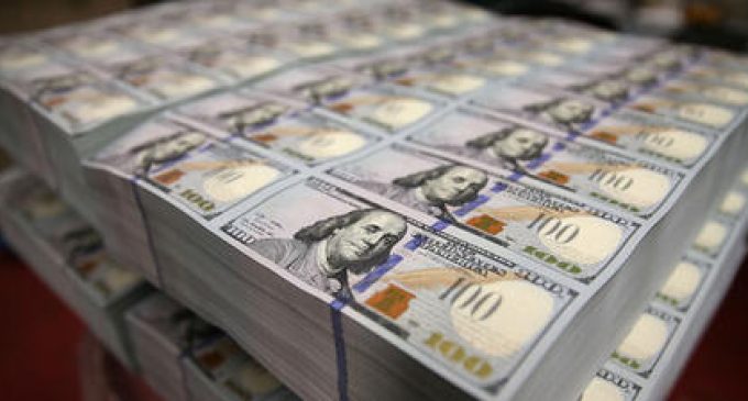 مصرفي: البنك المركزي التركي باع مليار دولار بعد خفض سعر الفائدة!