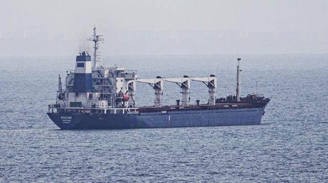 مرور أول سفن الحبوب الأوكرانية من إسطنبول