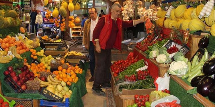 أسعار الغذاء في تركيا تواصل الارتفاع رغم تراجعها عالميا