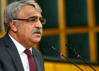 زعيم الحزب الكردي: منفتحون على فكرة المرشح المشترك للمعارضة