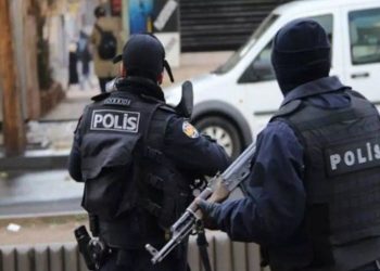 الداخلية التركية تعلن اعتقال 5 قياديين من “داعش”