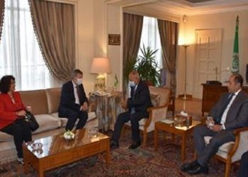 المفوض العام للأونروا يزور الجامعة العربية