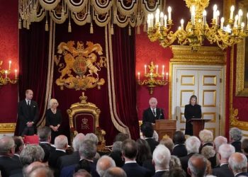 تنصيب الملك تشارلز الثالث رسميًا ملكًا جديدًا لمملكة إنجلترا