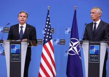 الناتو والولايات المتحدة يدعوان تركيا واليونان لحل خلافاتهما بالحوار