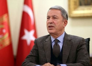 وزير الدفاع التركي: لا نمتلك أسلحة كيماوية