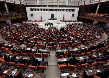 البرلمان التركي يصادق على تكليف القوات المسلحة بـ”عملية درع كأس العالم” في قطر