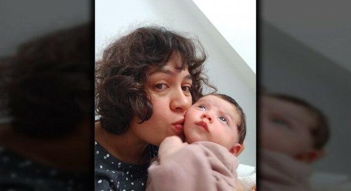 تركيا.. اعتقال صحفية كردية لديها رضيع عمره 45 يوميًا