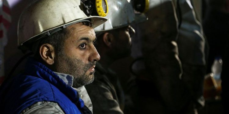 حزب أردوغان يرفض دفع رواتب لصالح “أقارب شهداء المناجم”