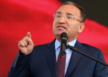 وزير العدل التركي: أصوات الحزب الكردي تحسم فوز أو خسارة المعارضة