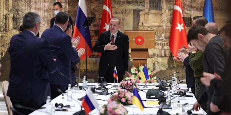 الخارجية الروسية: موسكو تعمل على تطبيع العلاقات بين تركيا وسوريا