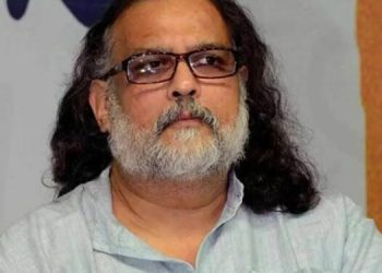 حفيد غاندي يدافع عن معتقلين في تركيا لمساعدتهم أسر السجناء