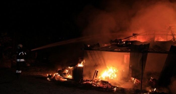 تركيا.. مصرع 8 أطفال سوريين في حريق بمبني سكني