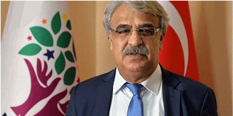 زعيم الحزب الكردي يعلن شروط تأييد مرشح المعارضة