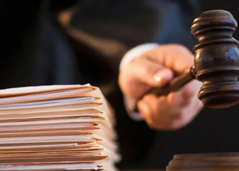 تركيا.. كتّاب صحيفة “زمان” يطالبون بتبرئتهم 