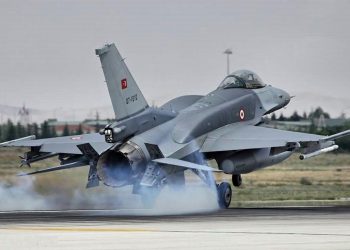 خلوصي أكار: حيَّدْنا 320 مسلحًا في سوريا والعراق