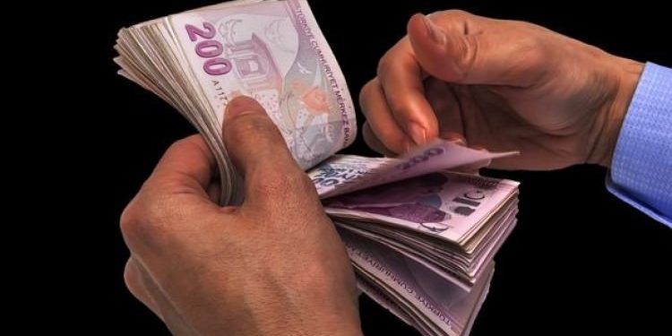 الشعب الجمهوري: الحد الأدنى للأجور يجب أن يتخطى 7 آلاف ليرة