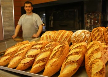 تركيا.. زيادة مرتقبة بأسعار الخبز في إسطنبول