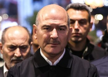 صحفي تركيا: وزير الدفاع لا يريد لقاء وزير الداخلية!