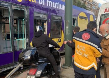 تركيا.. جرحى في حادث لـ ترام إسطنبول