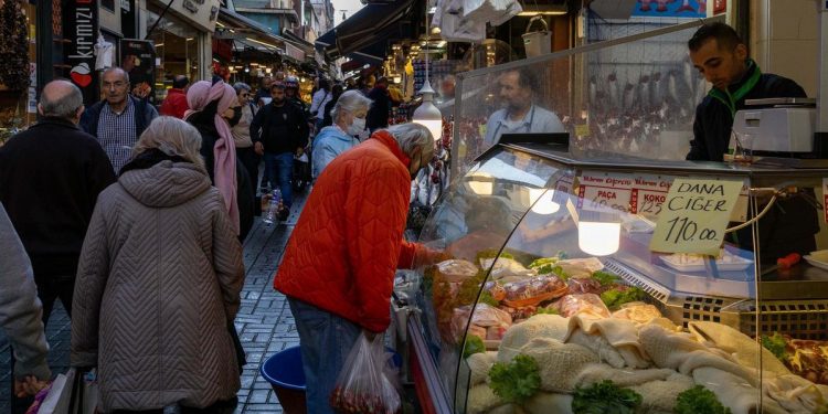 تركيا.. التضخم السنوي يسجل 84.39٪ 
