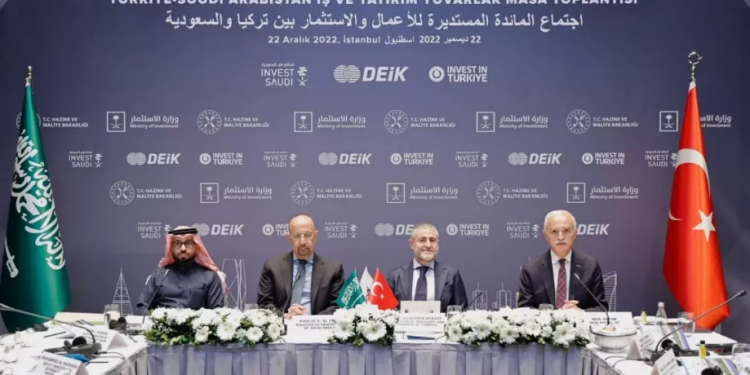 السعودية تسعى لتنفيذ استثمارات في تركيا بقيمة 3.3 ترليون دولار