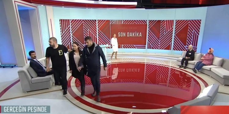 تركيا: اعتقال سيدة لسرقتها التبرعات المحصلة لطفلها المصاب بضمور العضلات الشوكي