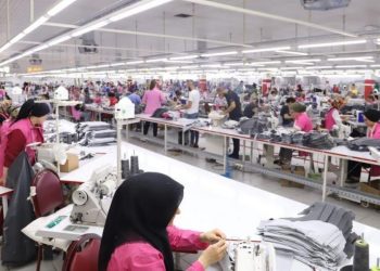 120 ألف عامل بقطاع المنسوجات قد يفقدون وظائفهم