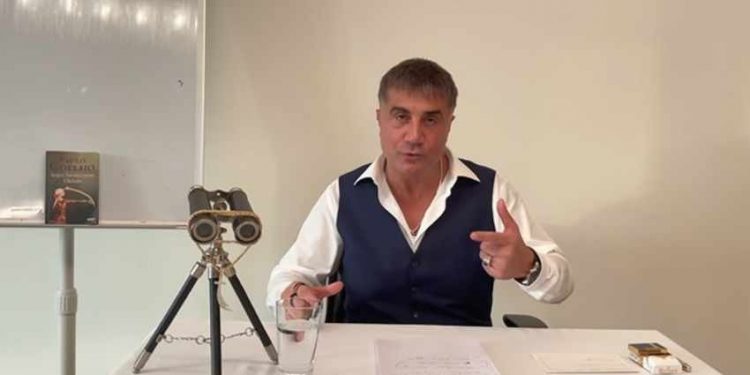 صحفي تركي: سادات بكر سينشر الفيديوهات التي وعد بها حتى وإن توفى