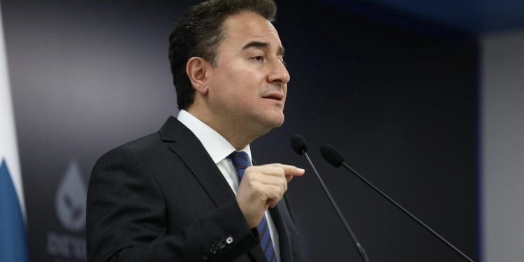 باباجان يفضل مرشح للمعارضة من قادة التحالف السداسي