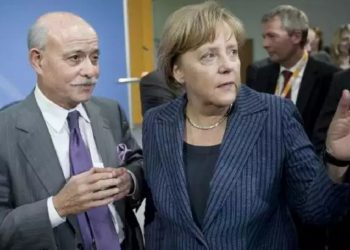 هل ينضم مستشار أنجيلا ميركل السابق لكوادر حزب الشعب الجمهوري؟