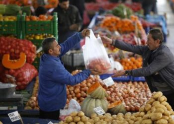 تضاعف أسعار الغذاء في تركيا رغم انخفاضها عالميا