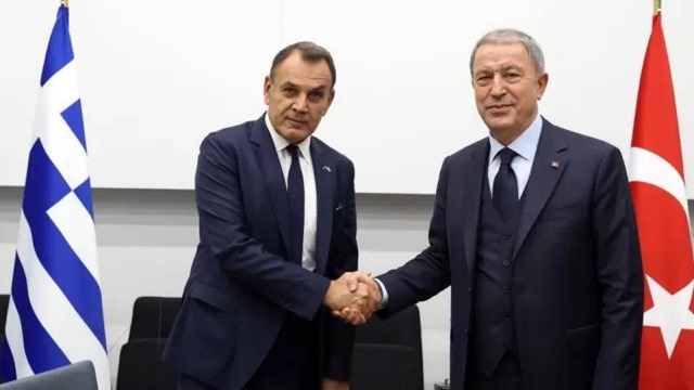 وزير الدفاع اليوناني يرفض دعوة نظيره التركي