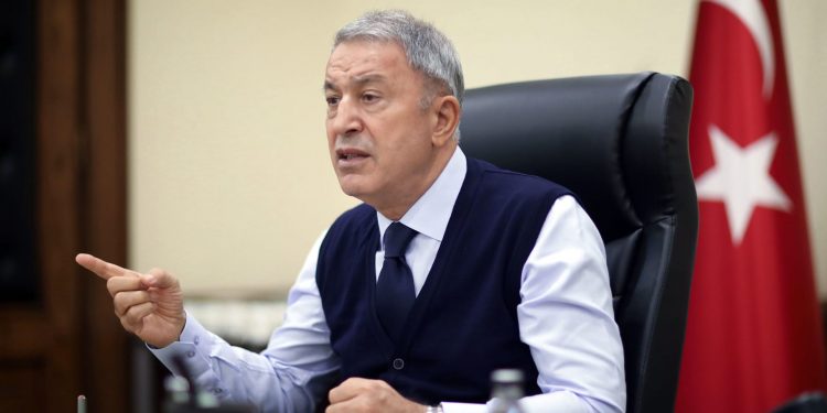 وزير دفاع تركيا: لن نسمح بتوسيع الحدود البحرية لجزيرة كريت اليونانية