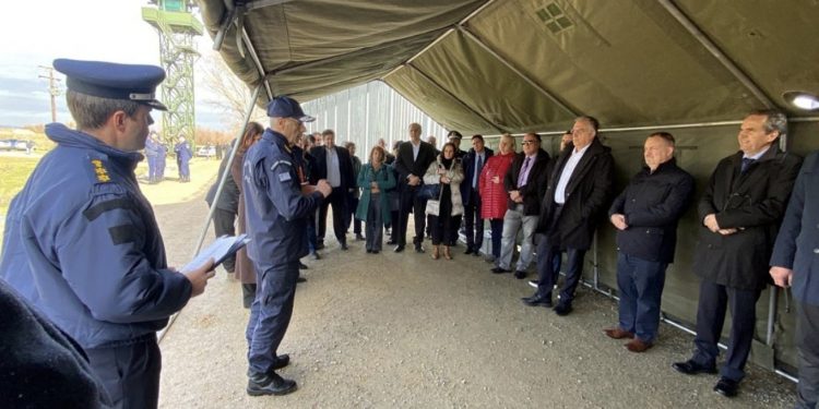 سفراء دول الاتحاد الأوروبي يعاينون الحدود التركية مع اليونان